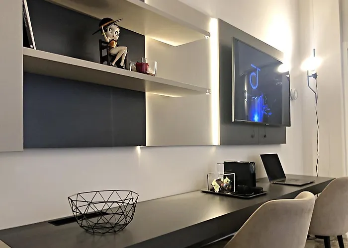 Solari Luxury Flat شقة ميلان